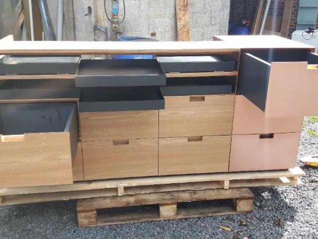 FABRICATION ET POSE MOBILIER