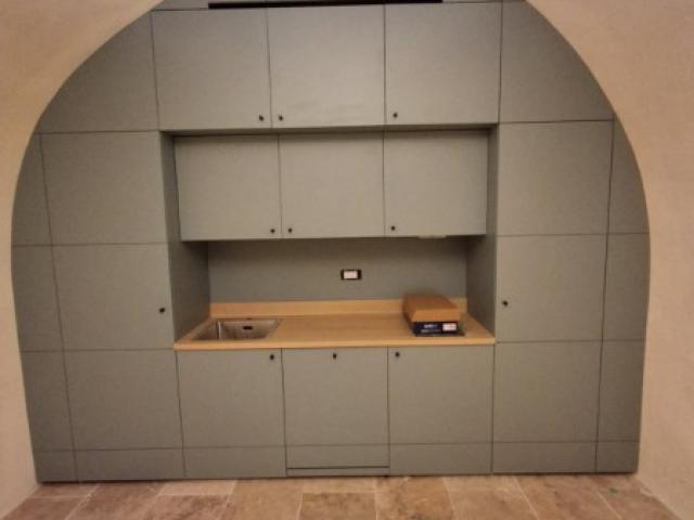 FABRICATION D'UNE CUISINE SUR MESURE DANS UNE CAVE VOUTEE A PARIS