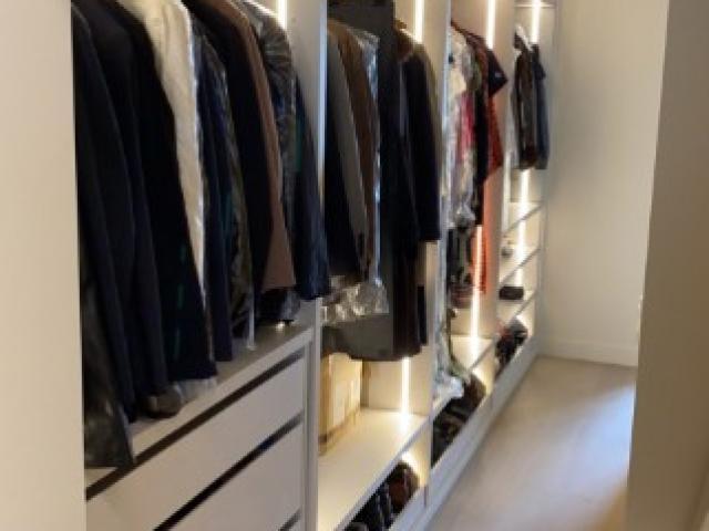 AMENAGEMENT D'UN DRESSING CHEZ DES PARTICULIERS