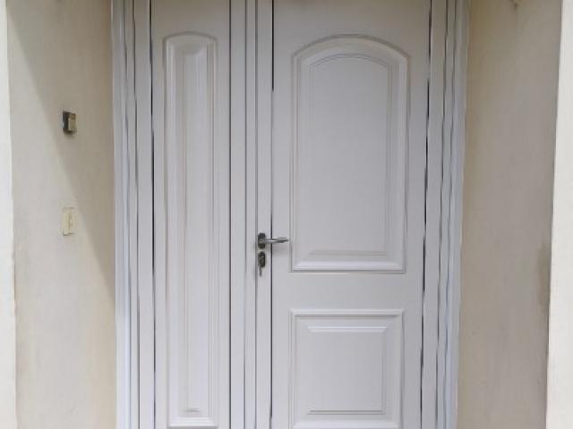 POSE D'UNE PORTE EN DEPOSE TOTALE CHEZ UNE CLIENT A TROISSEREUX