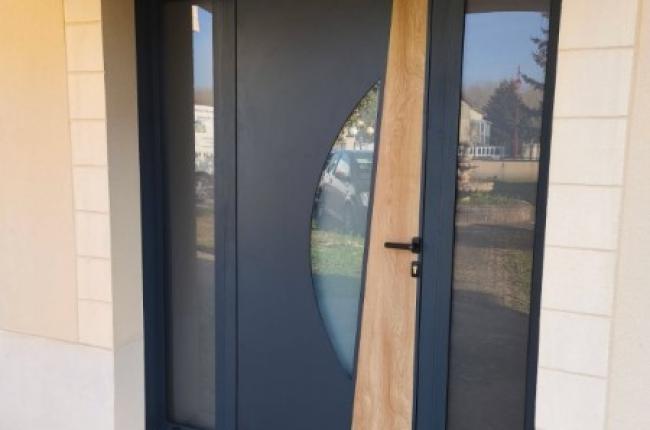 POSE D'UNE PORTE D'ENTREE CHEZ UN PARTICULIER